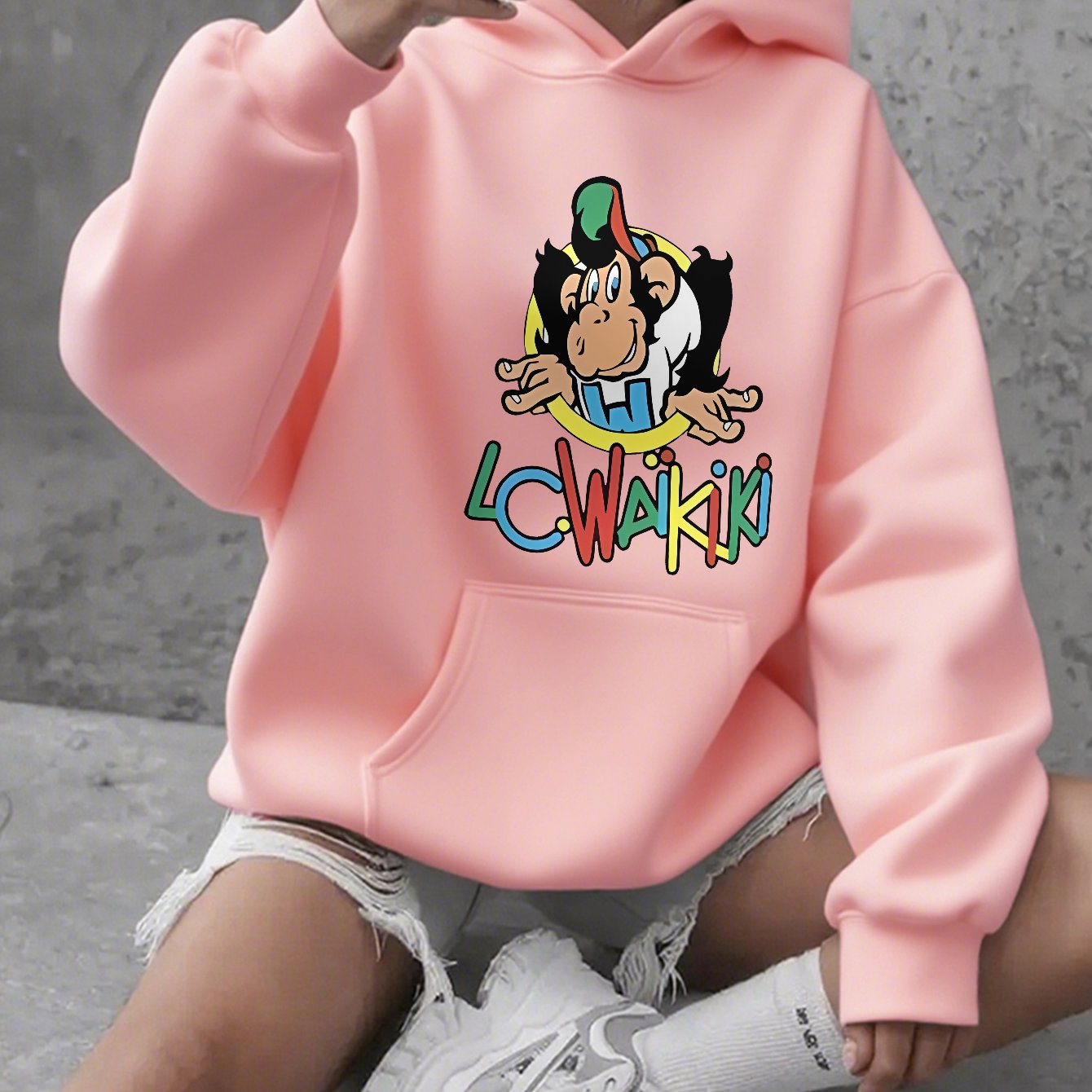 Sweat à Capuche Urbain : Élégance et Douceur au Quotidien